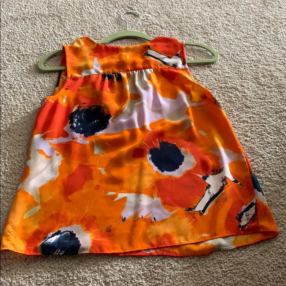 Beautiful top!! - Picture 4 of 5